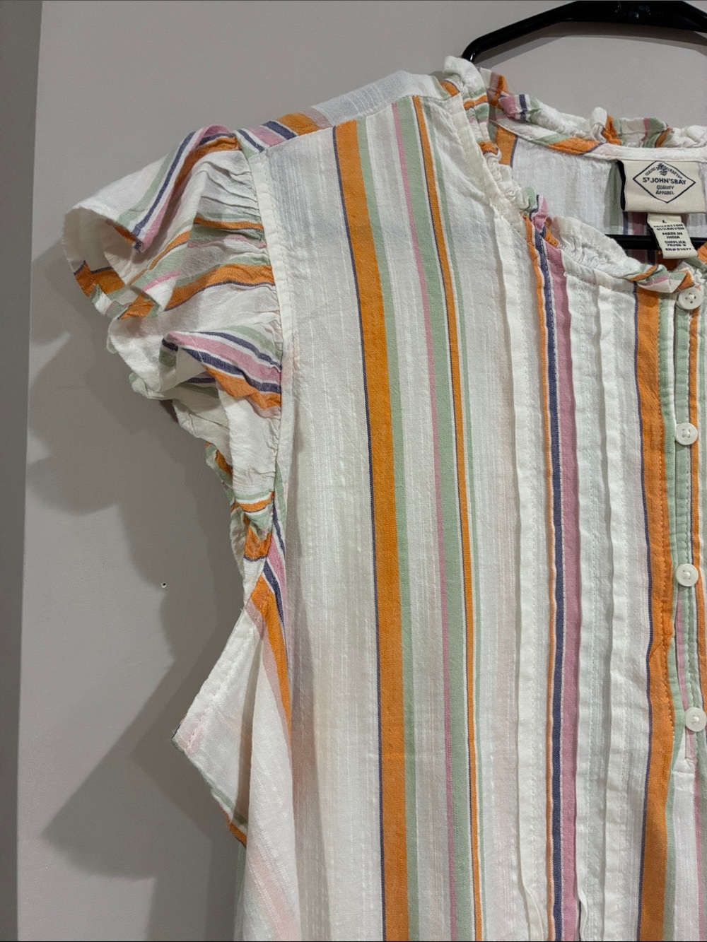 ST. John’s Bay NWT Ruffle 4 Button Cotton/Rayon Front Top - Picture 6 of 8